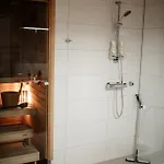 Daire - King Size Bed - Wifi - Private Sauna *