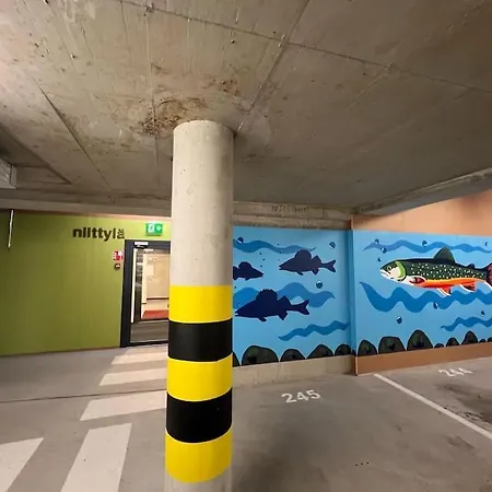 Huoneisto - King Size Bed - Gym&wifi - Indoor Parking