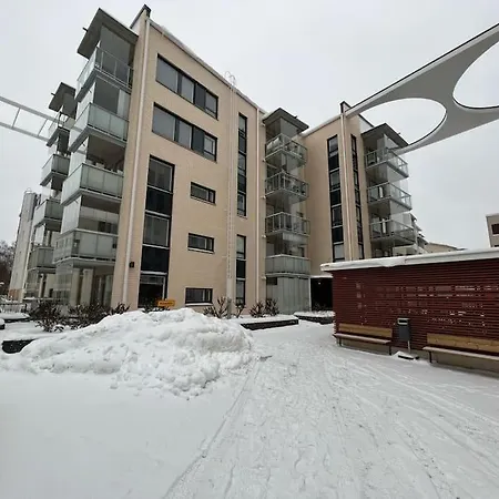 - King Size Bed - Wifi - Private Sauna