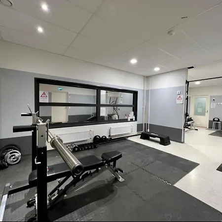 - King Size Bed -wifi - Indoor Parking * Ροβανιέμι