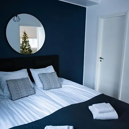 Apartament - King Size Bed - Wifi - Private Sauna