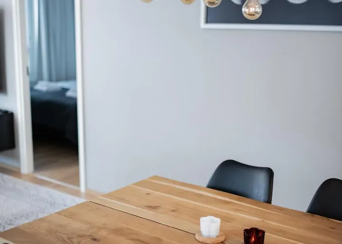 - King Size Bed - Wifi - Private Sauna *